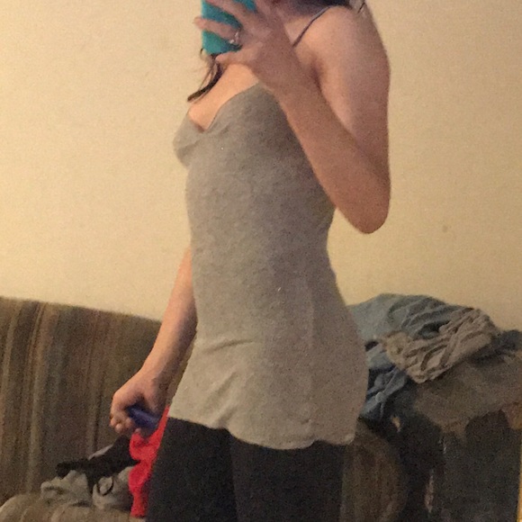 Sparkly grey tank top - Picture 2 of 2